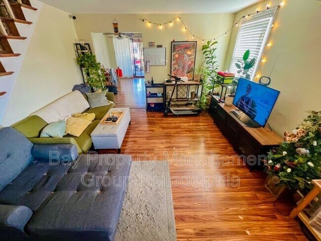 Foto del edificio - 1243 Wilson Dr