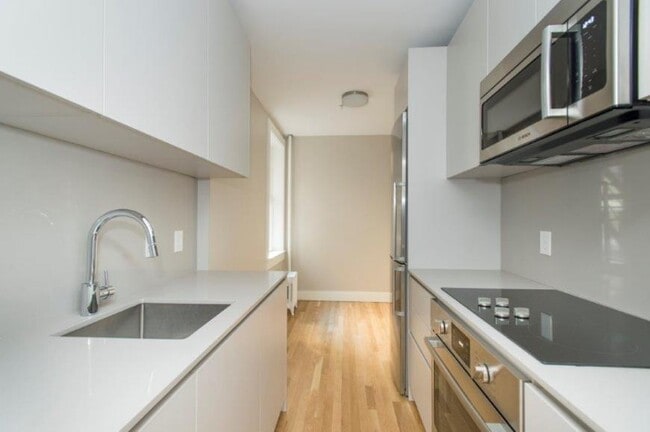1 bedroom in Boston MA 02135 - 1 bedroom in Boston MA 02135 Apartment