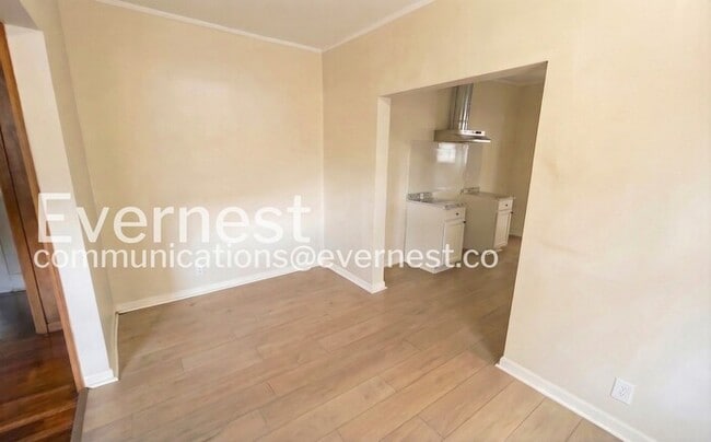 Foto del edificio - 504 Francis Pl SW