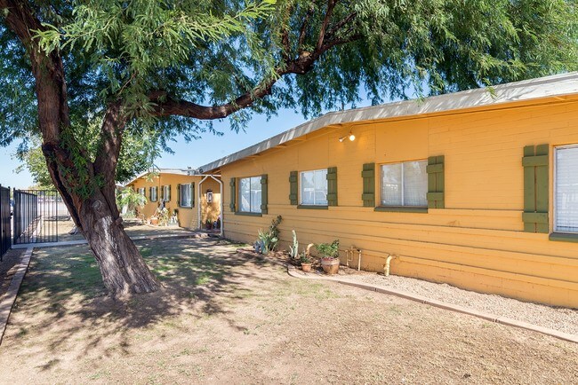 Foto del edificio - 7105 N 68th Dr