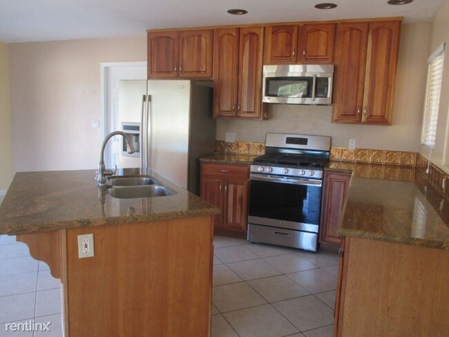 Building Photo - 3 br, 2 bath House - 25070 Ward Ave