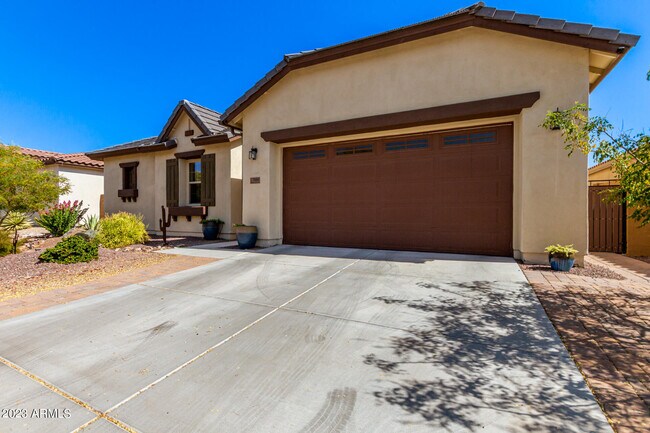 Building Photo - 7959 W Fetlock Trail