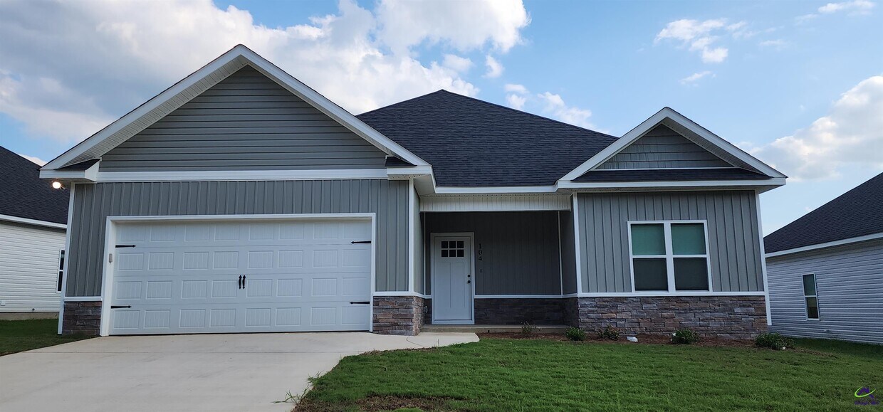 Foto principal - 104 Garrett Ln