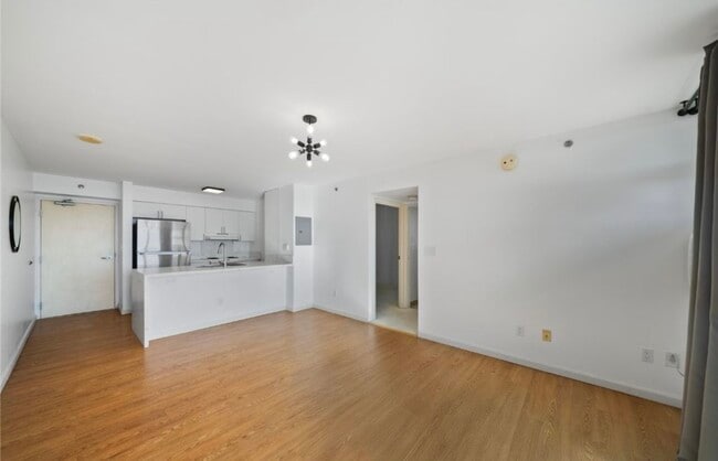 Foto del edificio - 215 N King St