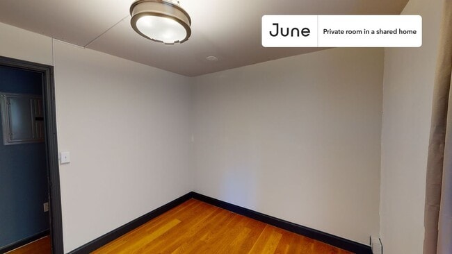 Building Photo - Room in Shared 4 bed/3 bath home