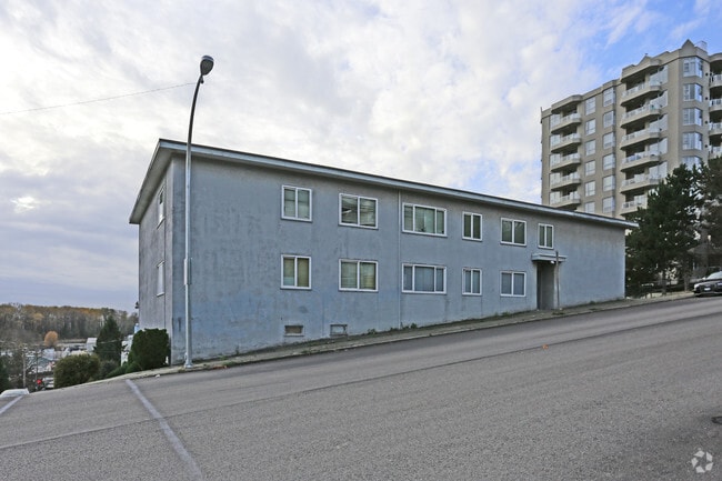 Building Photo - Uptown Apartments