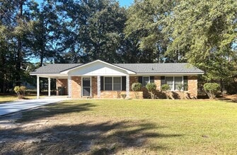 Building Photo - 132 Fowler St