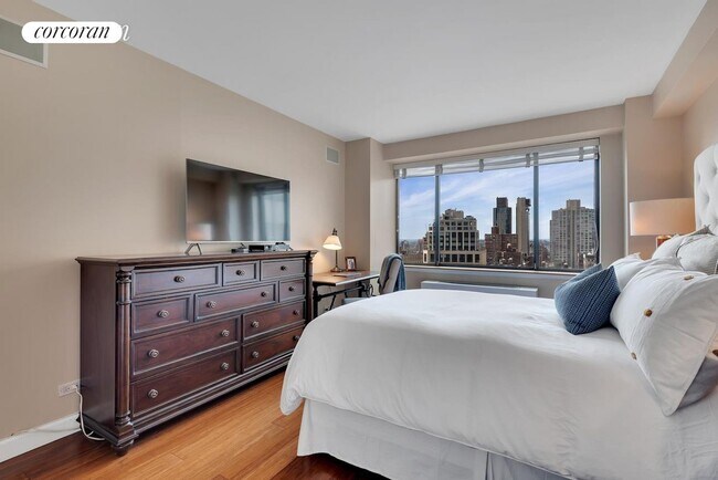 Foto del edificio - 45 E 25th St