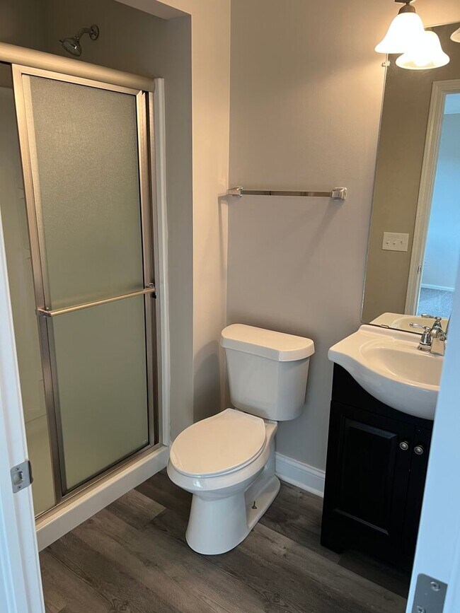 Foto del edificio - Newly Remodeled 2 Bedroom, 2.5 Bath Condo ...