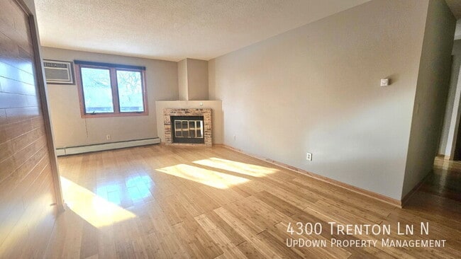 Building Photo - 4300 Trenton Ln N