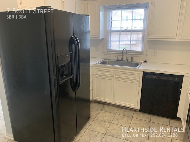Building Photo - 3 Bed 2 Bath Townhouse in Windy Ridge