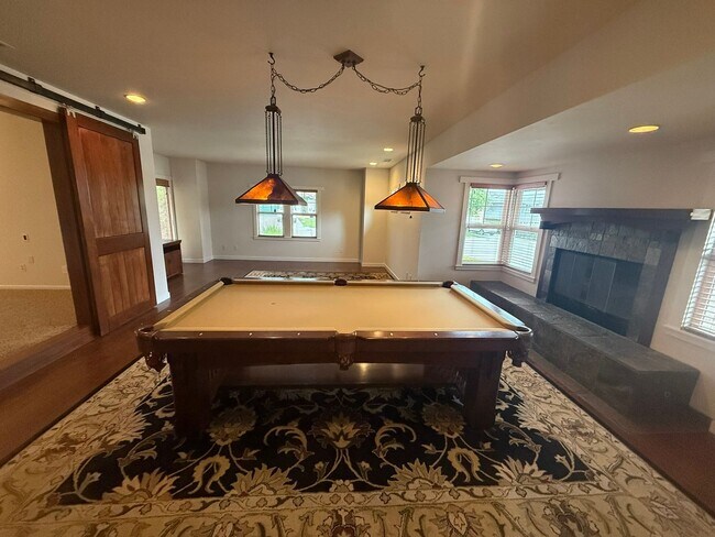 Building Photo - Gorgeous 3BR/2BA HOME in Scripps Ranch w/ 2-CAR GARAGE!