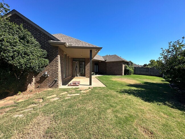 Building Photo - Beautiful brick home
