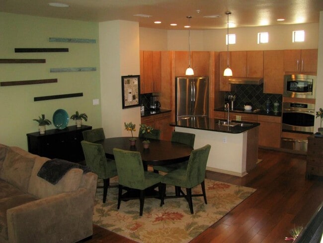 Photo - 1203 Beaconsfield Lane Townhome