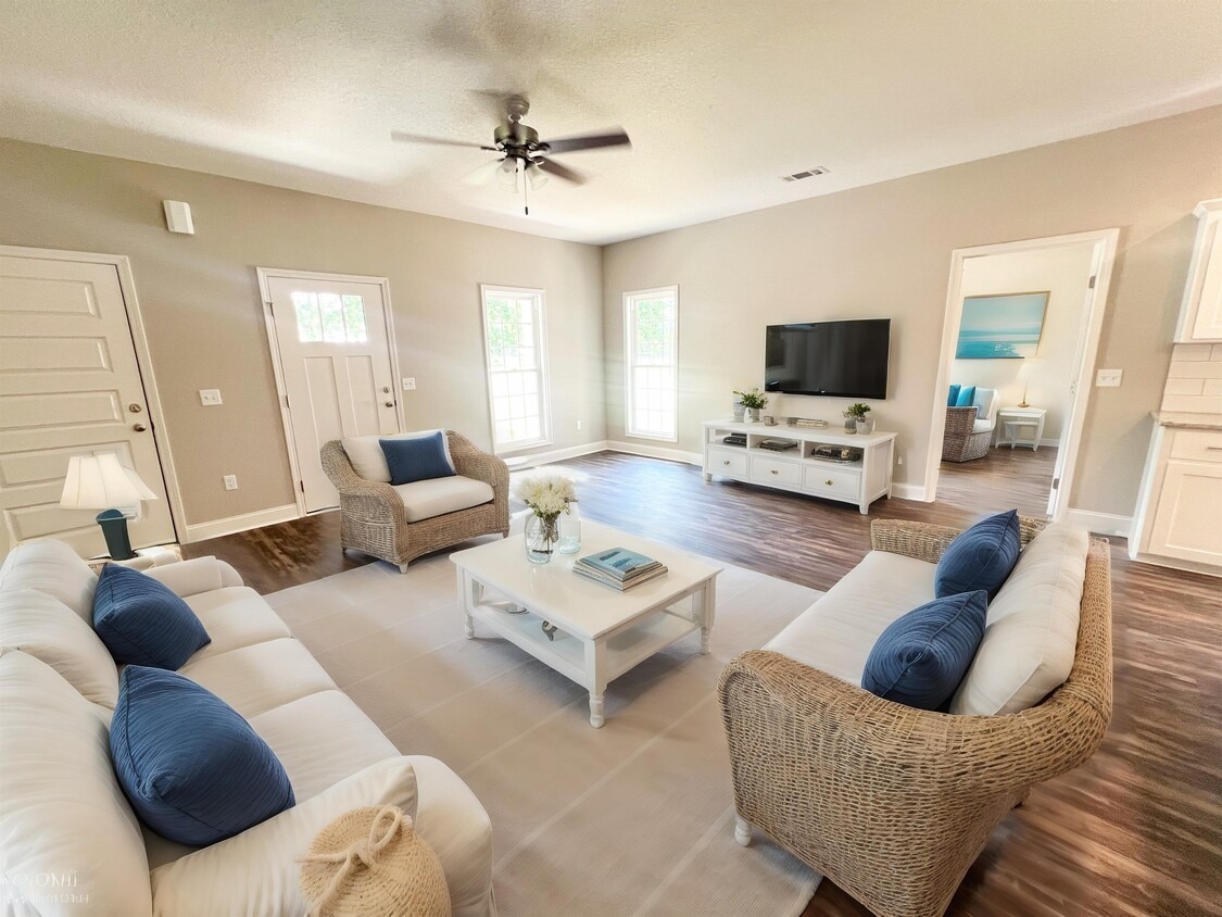 Foto principal - 214 Silverthorn Dr