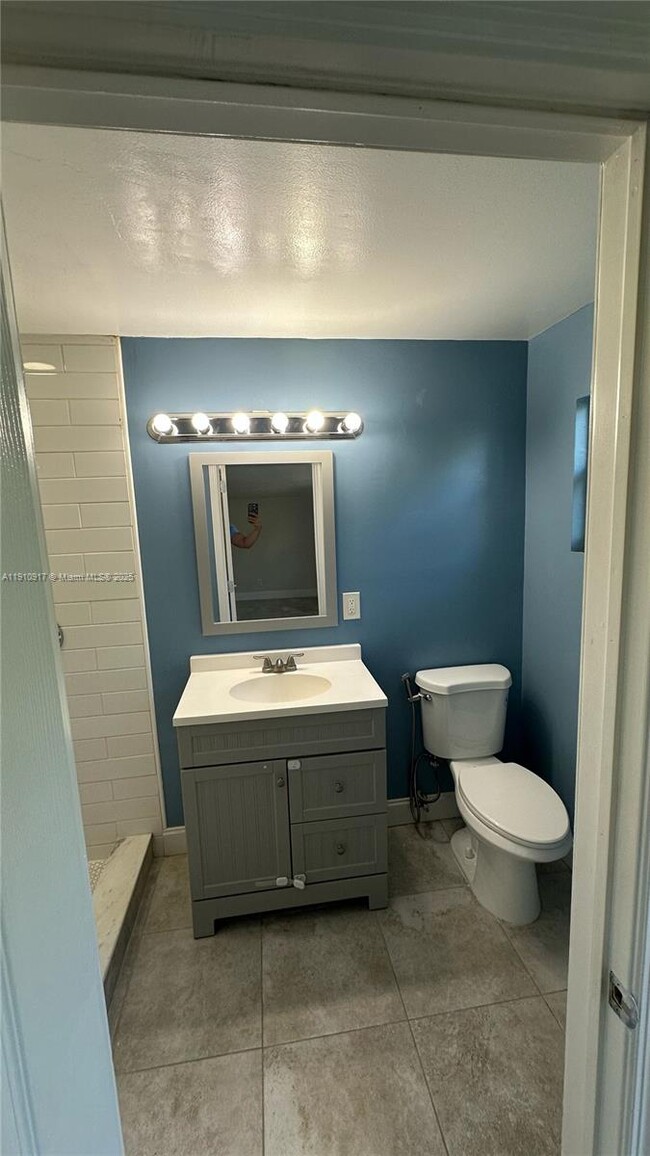 Foto del edificio - 408 S 9th St