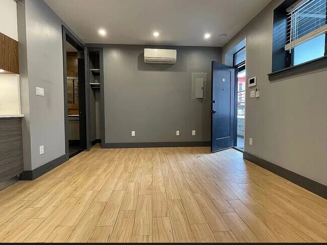 Foto del edificio - 314 Sumpter St