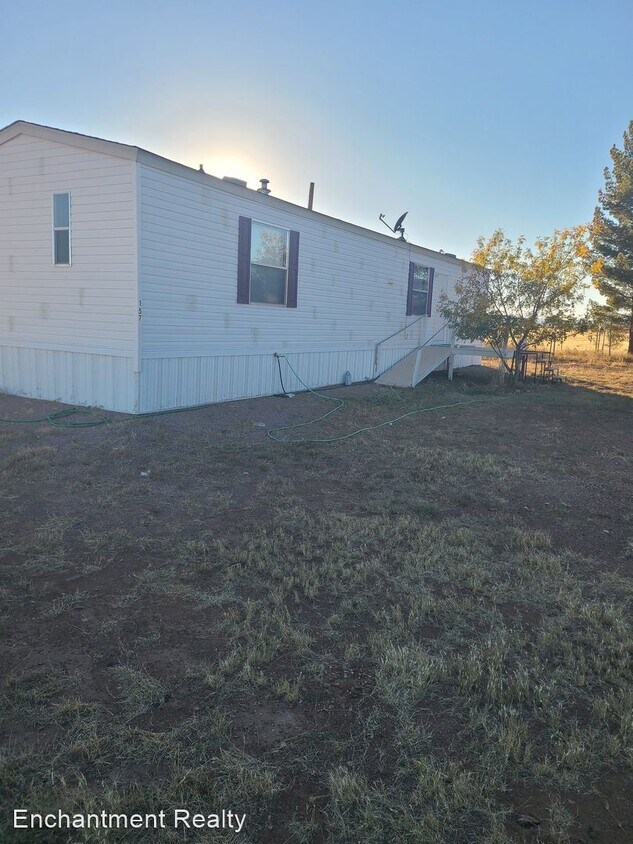 Primary Photo - 2 br, 2 bath House - 157 Airport