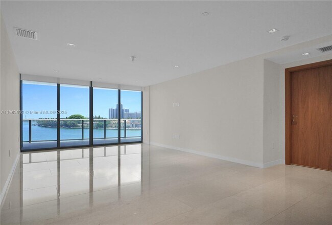 Foto del edificio - 1135 103rd St