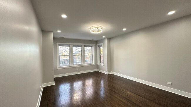 Foto del edificio - 5224 N Bernard St