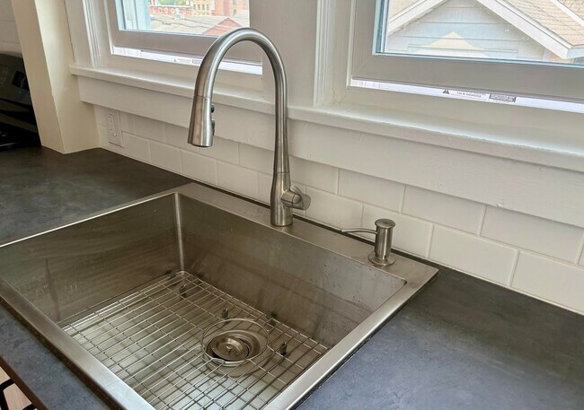 Cocina - 56 Cedar St