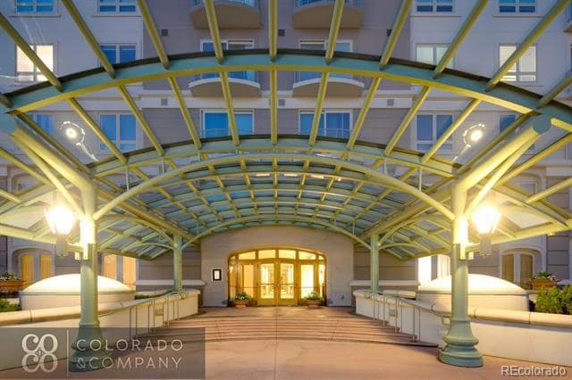 Building Photo - 400 E 3rd Ave