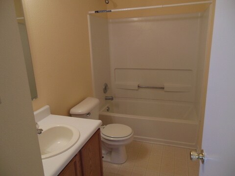 Building Photo - Greenwood - 3 BR + loft
