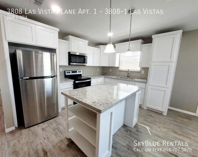 Foto del edificio - 3808 Las Vistas Ln