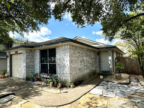 Building Photo - 8957 Taline Cir