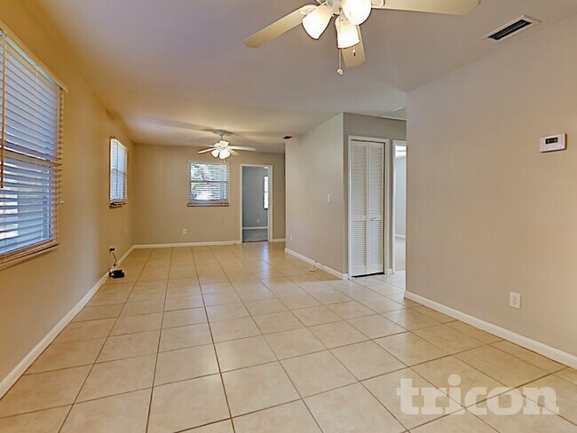 Building Photo - 6595 64th Way N