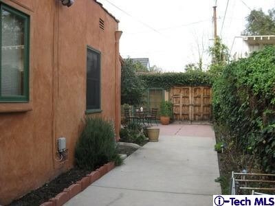 Foto del edificio - 1713 W Alameda Ave