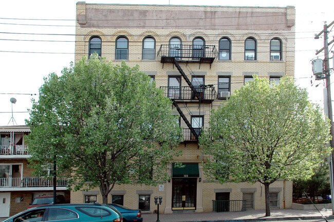 155 60th ¡St - 155 60th St