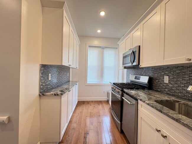 64 Sherman Pl 26 - 70 Sherman Pl