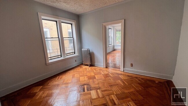 Foto del edificio - 593 Miller Ave