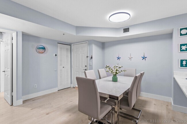 Foto del edificio - 140 Yacht Club Way