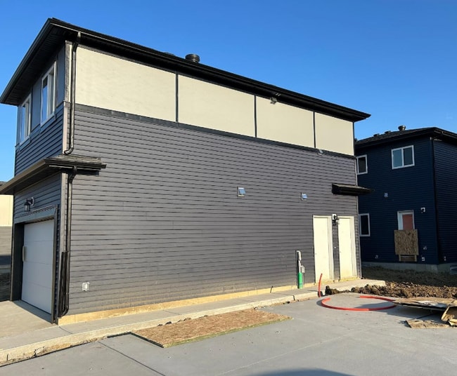 Building Photo - 6381 King Wynd SW