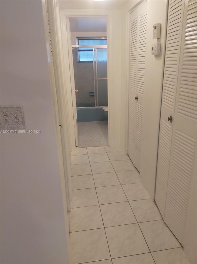 Foto del edificio - 1300 N 17th Ave