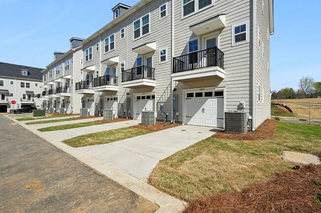 Building Photo - Groves