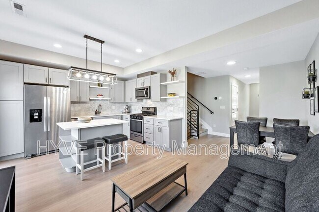 Foto del edificio - 2869 W Parkside Pl