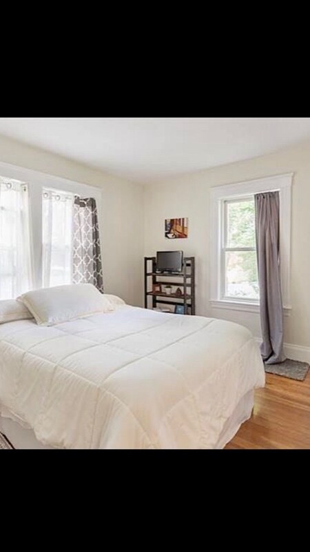 Foto del edificio - 8 Commonwealth Ave