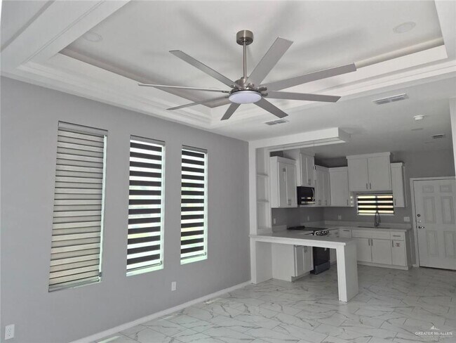 Foto del edificio - 2113 Elsham Ave
