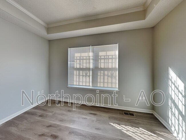 Foto del edificio - 4200 Woodland Ave