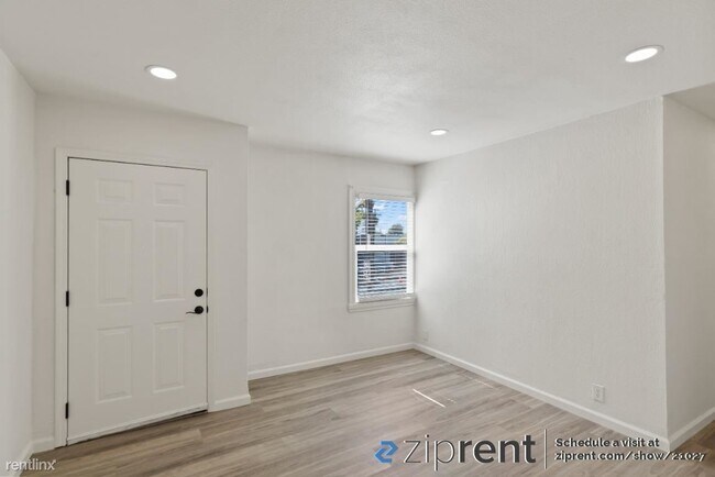 Foto del edificio - 2 br, 1 bath 4plex - 2929 Sacramento St, B...
