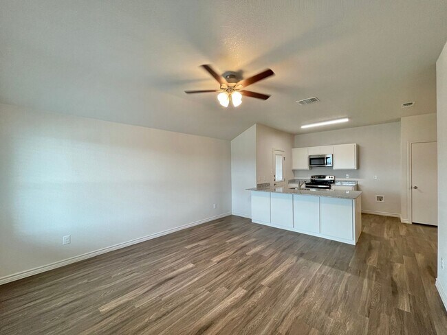 Foto del edificio - 1806 Clovis Dr