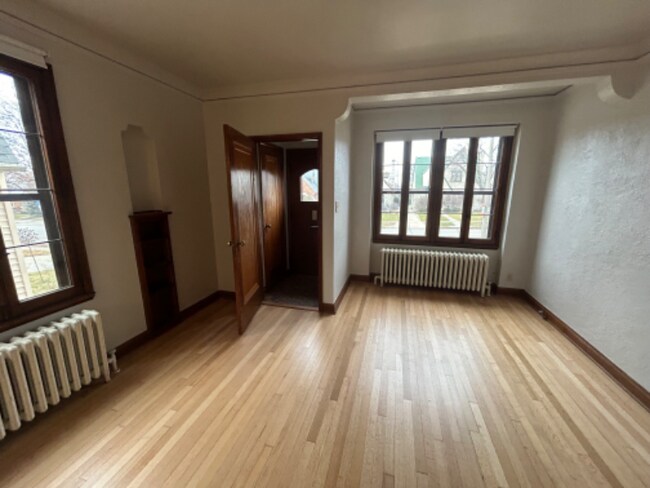 Foto del edificio - 2420-2422-2422 N 60th St