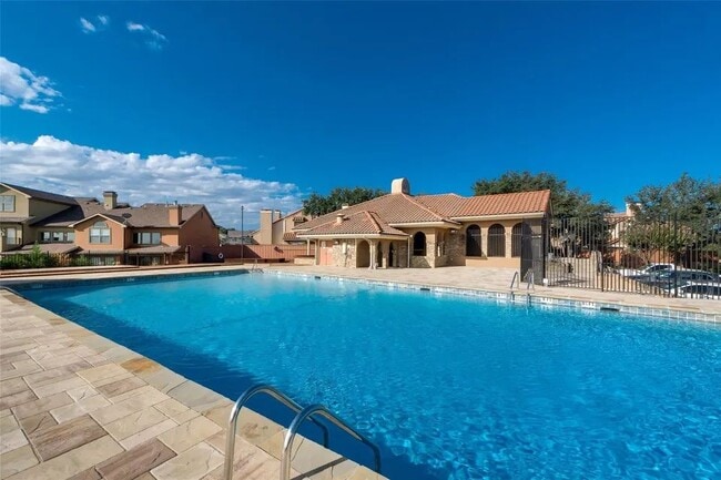 Building Photo - 4306 Madera Rd