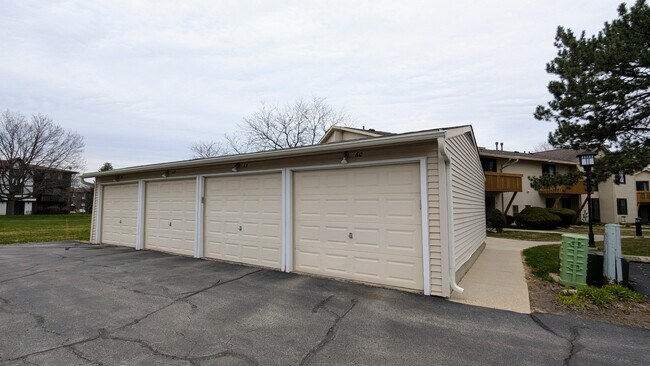 Foto del edificio - 64 Michigan Ct