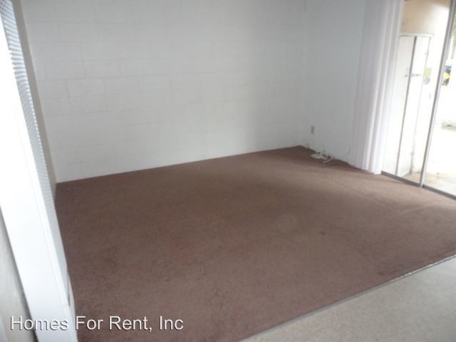 Primary Photo - 286 W Date Ave
