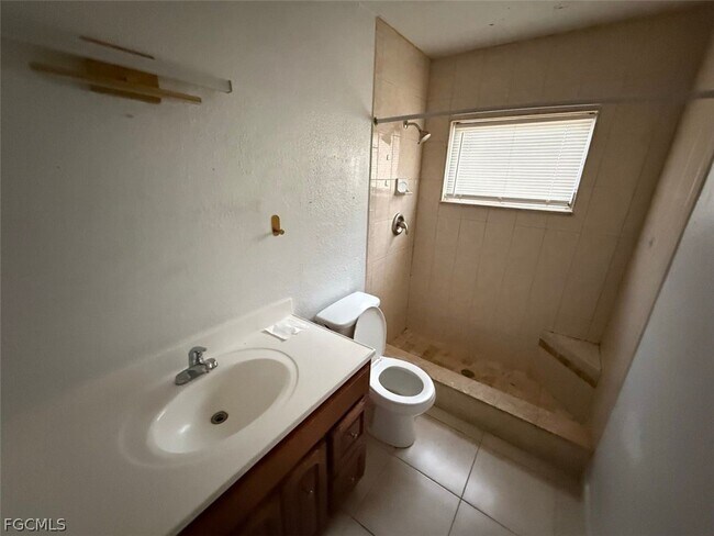 Foto del edificio - 1069 Southdale Rd