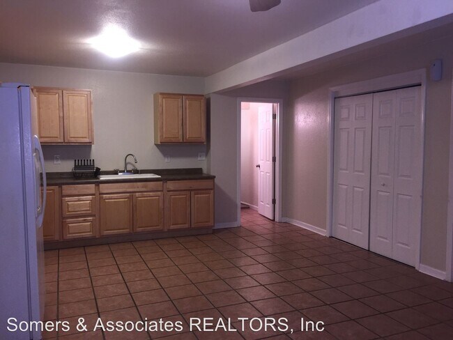 Foto del edificio - 3155 Bacchus Ct